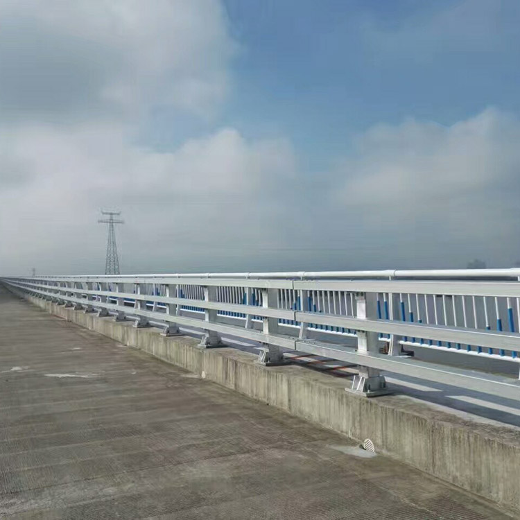 黄河大桥防撞护栏